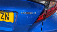 Toyota C-HR 1.8 Hybrid Design 5dr CVT Hybrid Hatchback